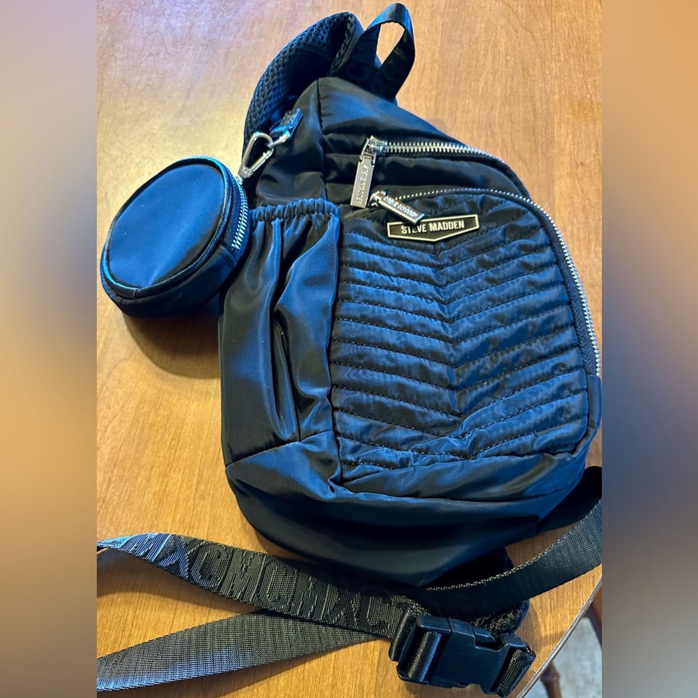 Steve Madden Sling Handbag